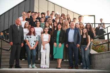 Općina Viškovo nagradila je učenike koji su tijekom svih osam godina osnovnog školovanja postigli odličan uspjeh / Foto: Nikola BLAGOJEVIĆ