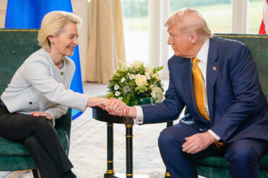 Predsjednica EK Ursula von der Leyen i američki predsjednik Donald Trump / Reuters