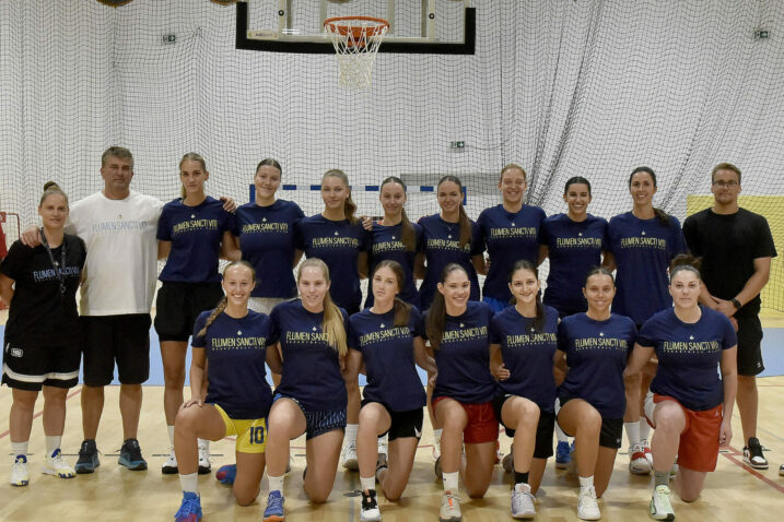 Ekipa FSV-a sa stručnim stožerom/Foto M. JURČIĆ