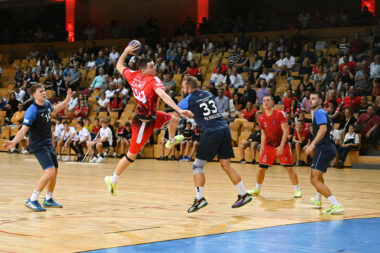 DEVET GOLOVA NEDOVOLJNI ZA BOD - Petar Radoičić/Foto A. KRIŽANEC