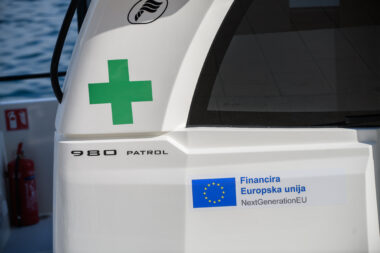 Nakon mobilnih ljekarni, stižu i mobilne ambulante / Foto L. JELIČIĆ