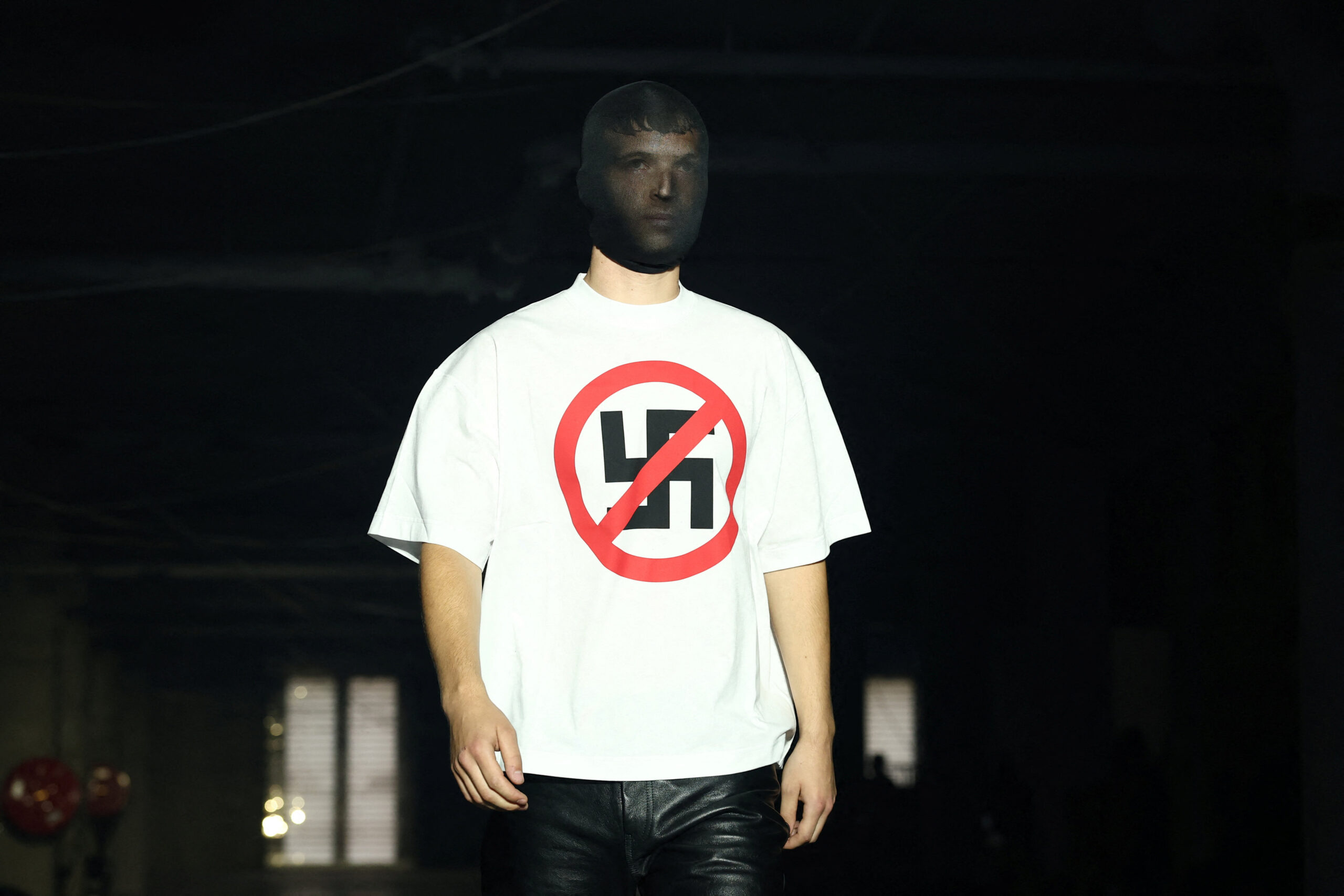 Guram Gvasalia za brend Vetements - angažirana moda

