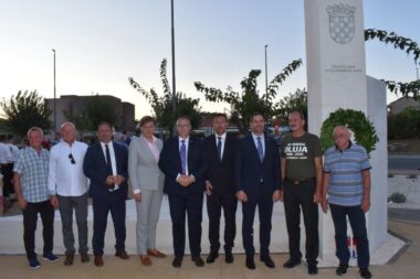 Spomenik je podignut na inicijativu Općine Lopar i braniteljskih udruga iz Lopara / Snimio: L. Borić