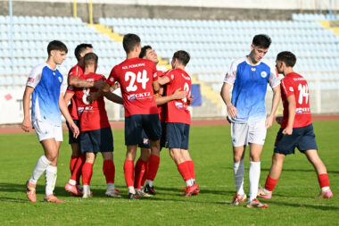 EMOCIJE POD STIJENAMA - Slavlje Pomoraca i tuga Lokosa/Foto A. KRIŽANEC