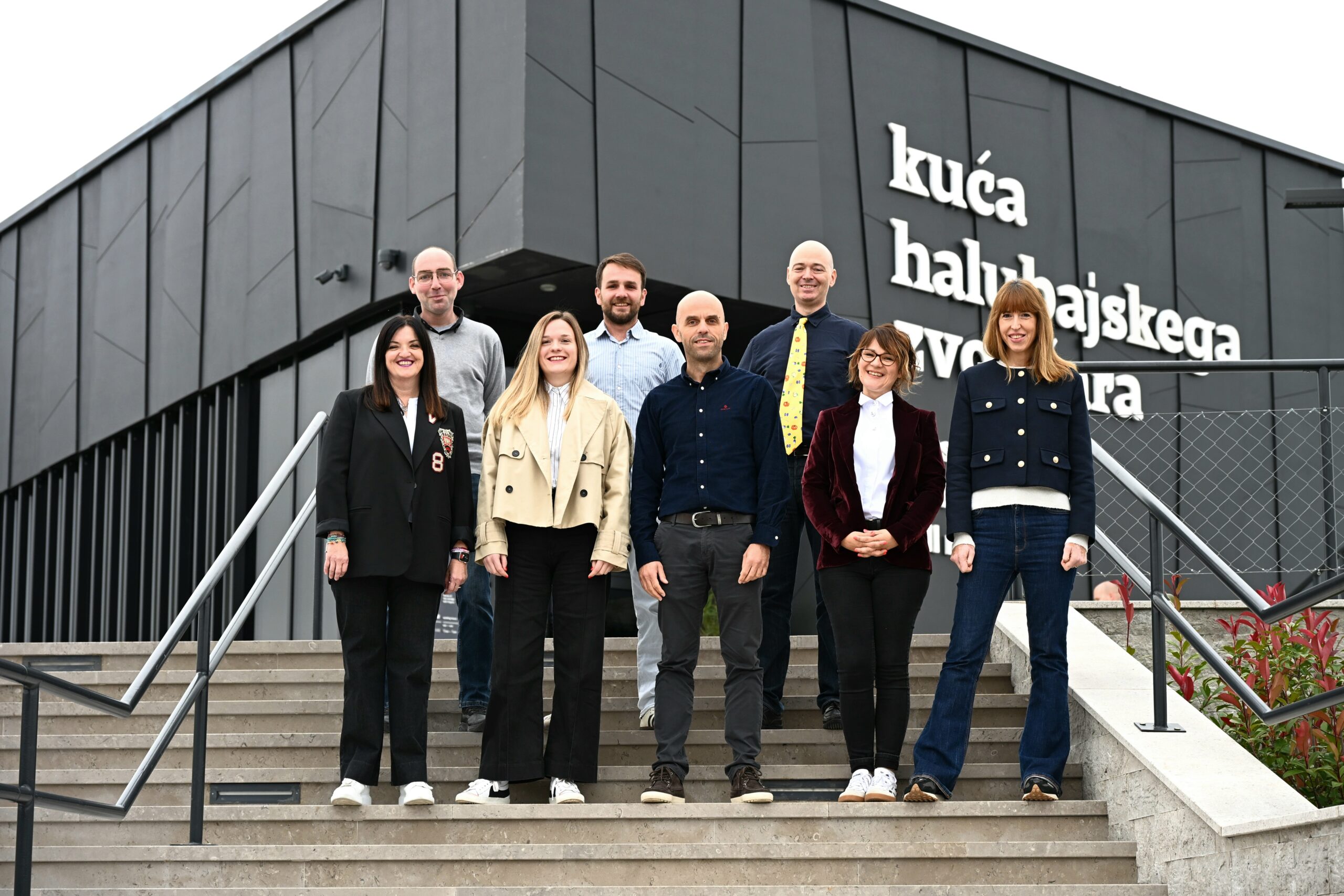 Tim Kuće halubajskega zvončara / KHZ