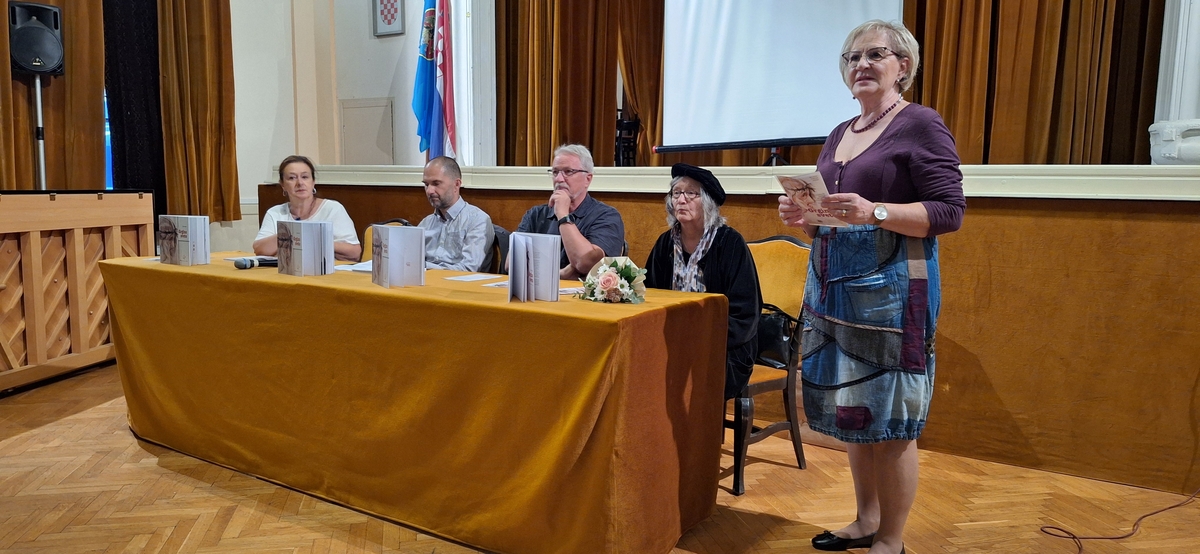 U organizaciji Društva Gorana Rijeka i Ogranka Matice hrvatske iz Delnica u hrvatskoj čitaonici Trsat predstavljena je knjiga "Grgino sveto" autora don Antona Šuljića. / Foto N. Marjanović