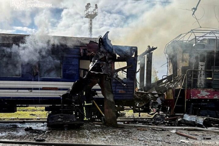 Foto Press service of the State Emergency Service of Ukraine in Sumy region/Handout via REUTERS