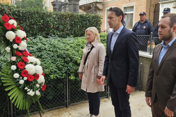 Izaslanstvo Grada Opatije na opatijskom groblju / Foto Grad Opatija