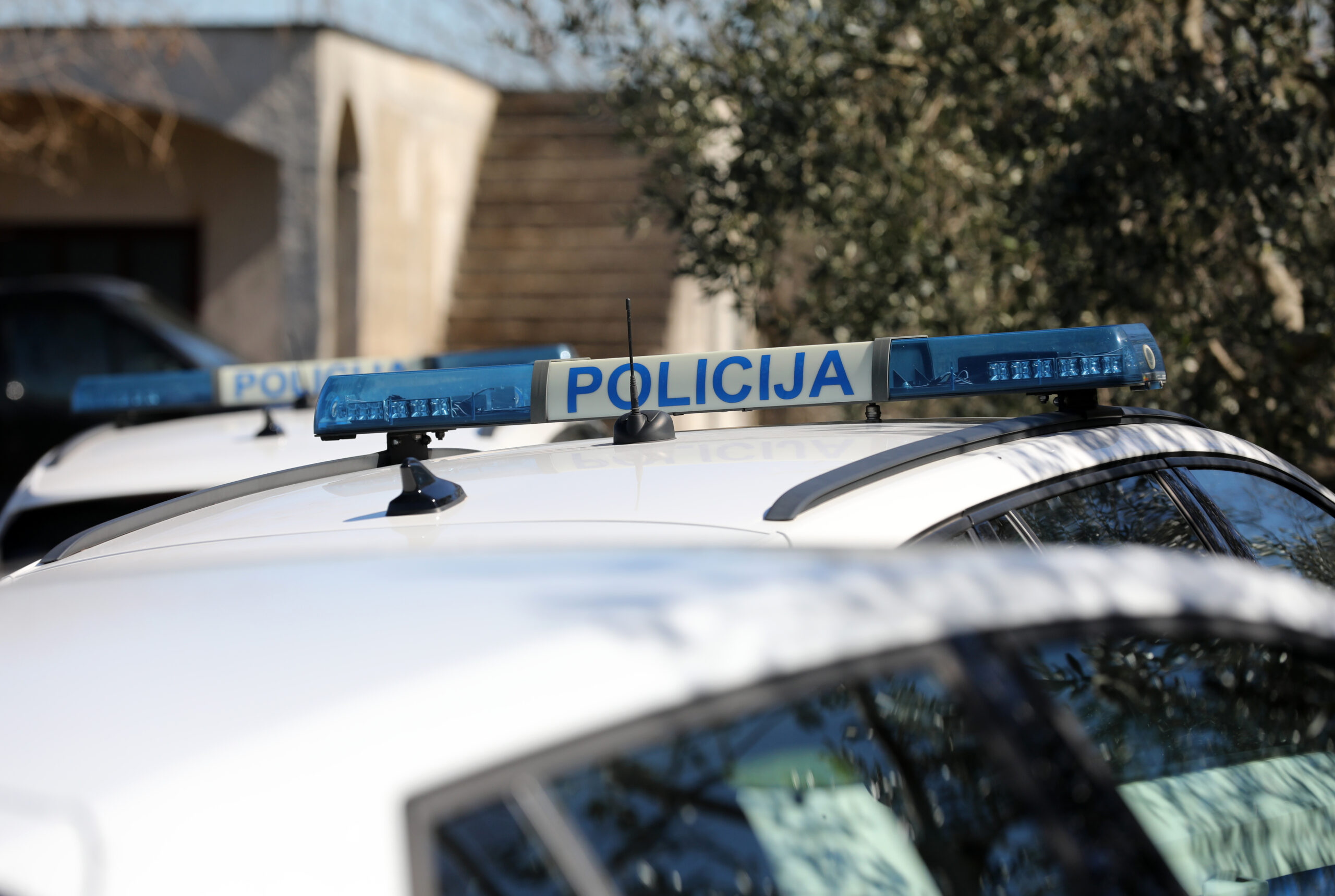 Rušenje bespravno izgrađenih objekata u Istri / Saša Miljević /PIXSELL