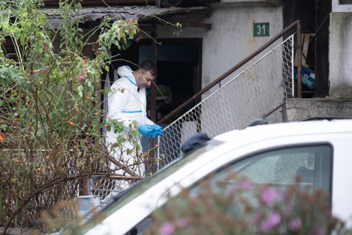 Završen policijski očevid ubojstva u kući u zagrebačkom Vrapču. Osumnjičenik kazneno prijavljen / Foto: Davor Puklavec/PIXSELL