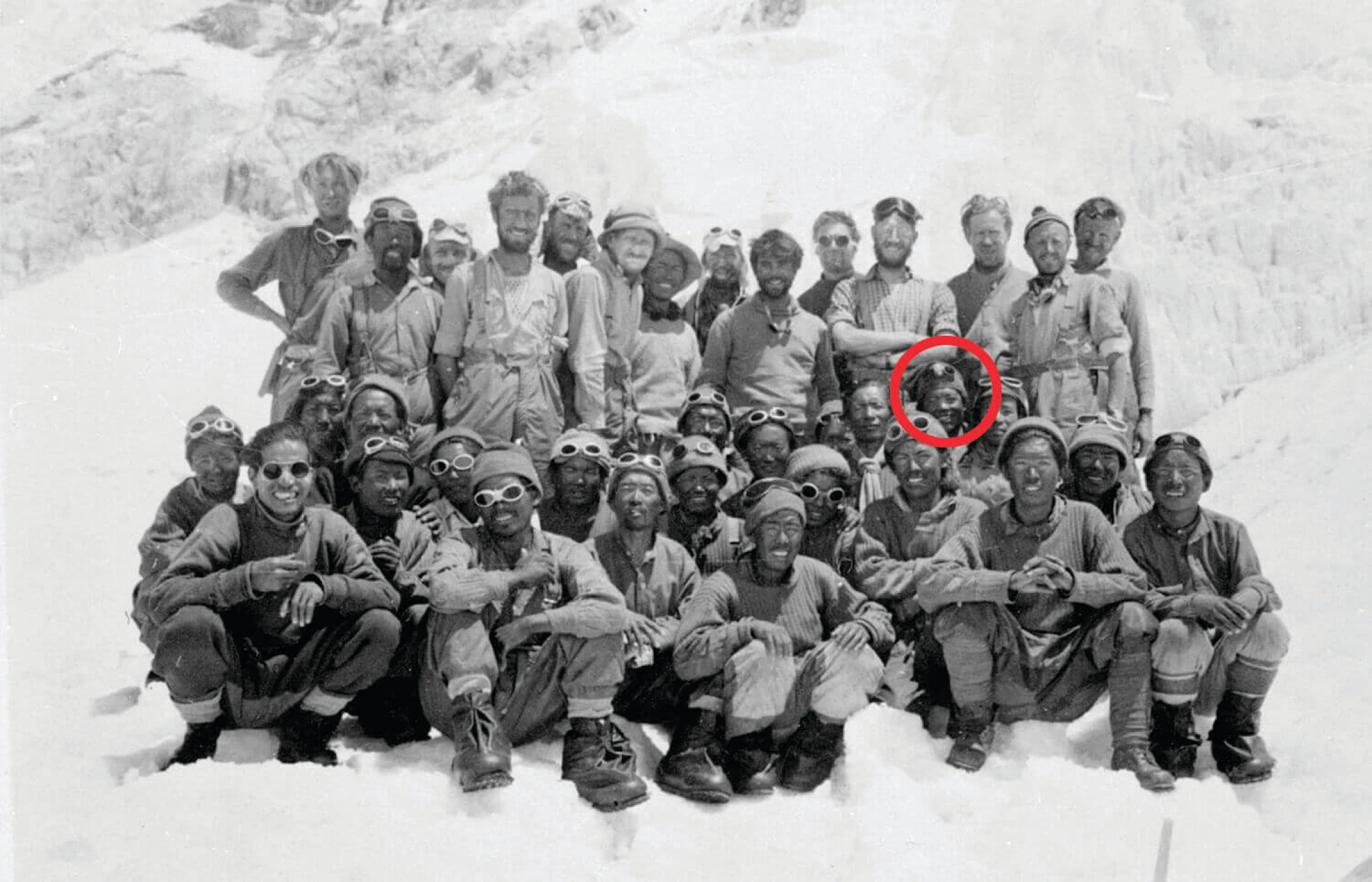 Članovi ekspedicije - Sherpa u desnom kutu / Foto: Swiss Foundations for Alpine Research /Royal Geographical Society