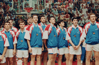 Prizor iz filma "Izgubljeni Dream team"