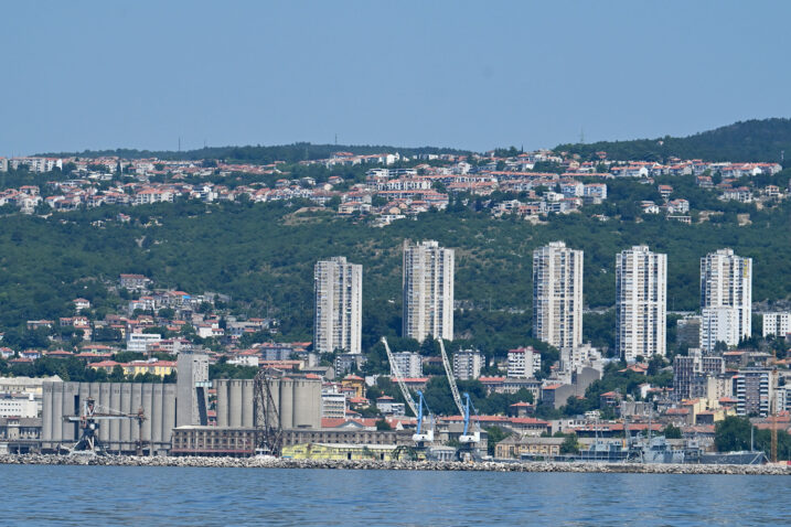 915 tisuća zgrada ima u Hrvatskoj, od toga 433.360 višestambenih / Foto: Novi list