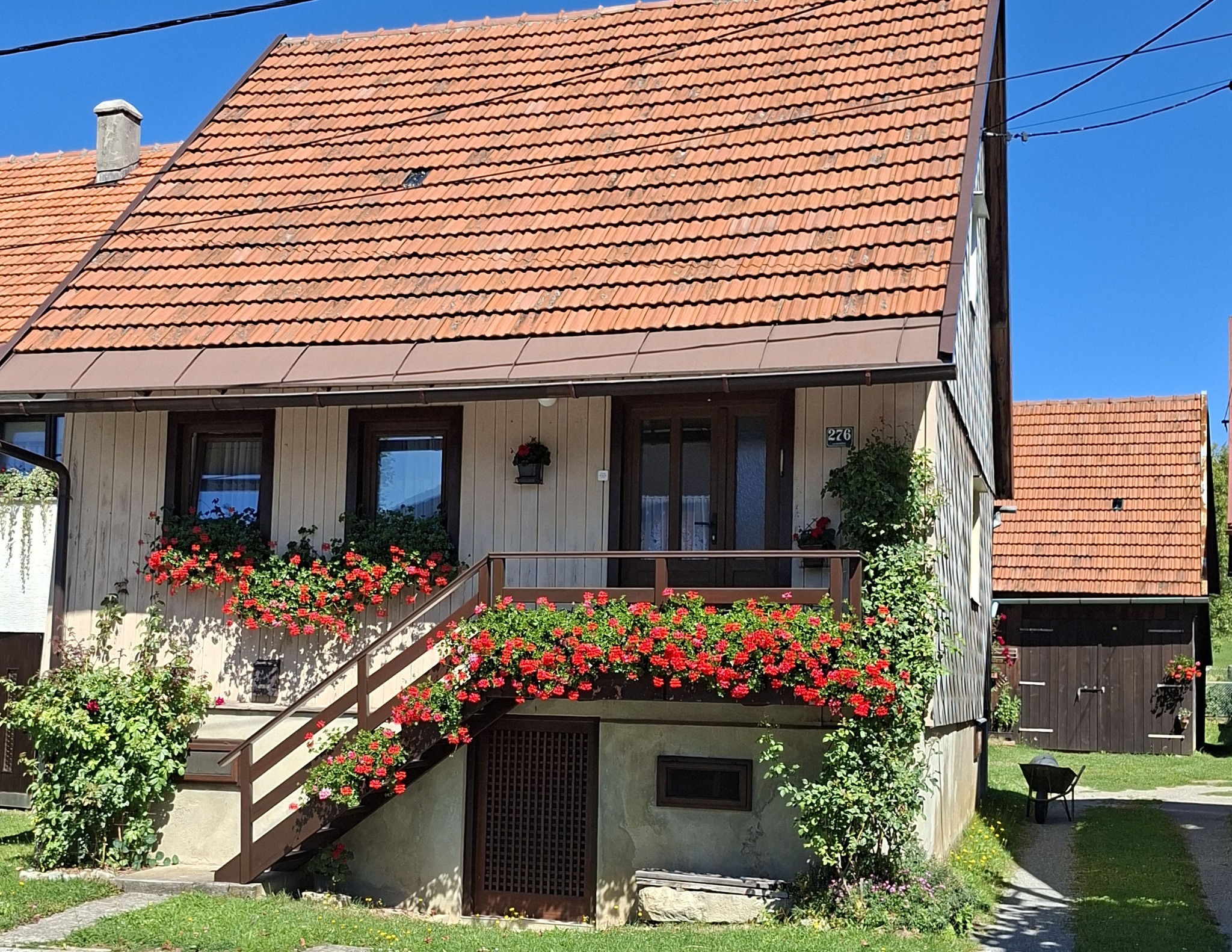 Najcvjetniju tradicijsku kuću ima Viktorija Burić iz Ravne Gore