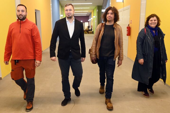 Preobrazba industrijske hale u centar novih tehnologija - Ljubomir Pozder, Iurii Polishchuk, Bernard Šešo, Marta Berčić / Foto Marko GRACIN