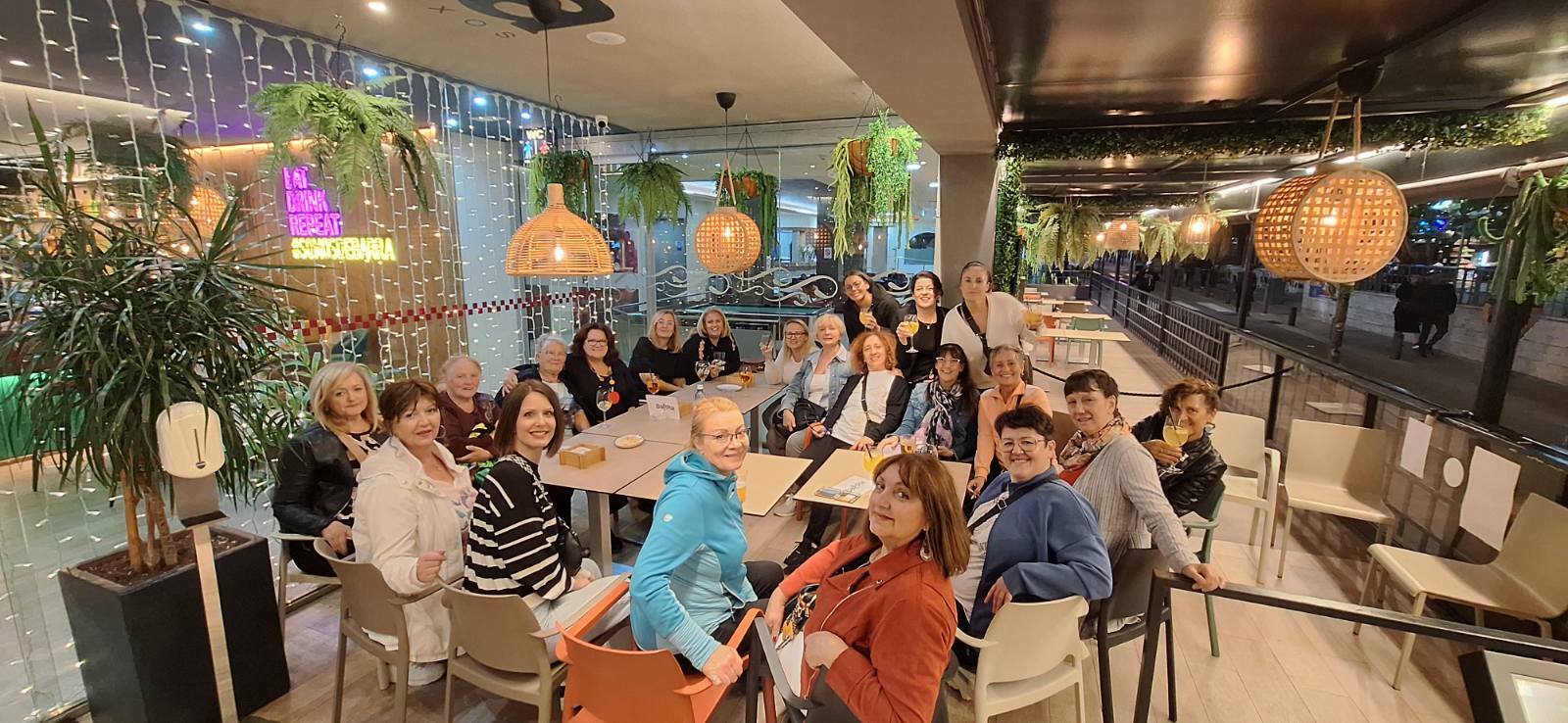 Nakon nastupa - druženje / KUD Učka