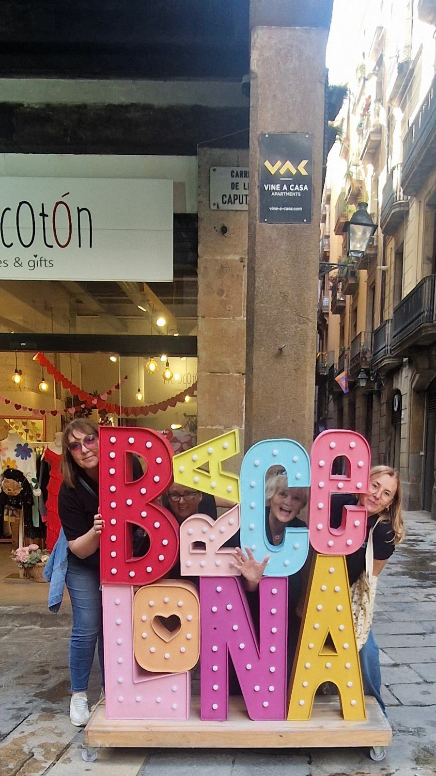 Učkarice u Barceloni / KUD Učka