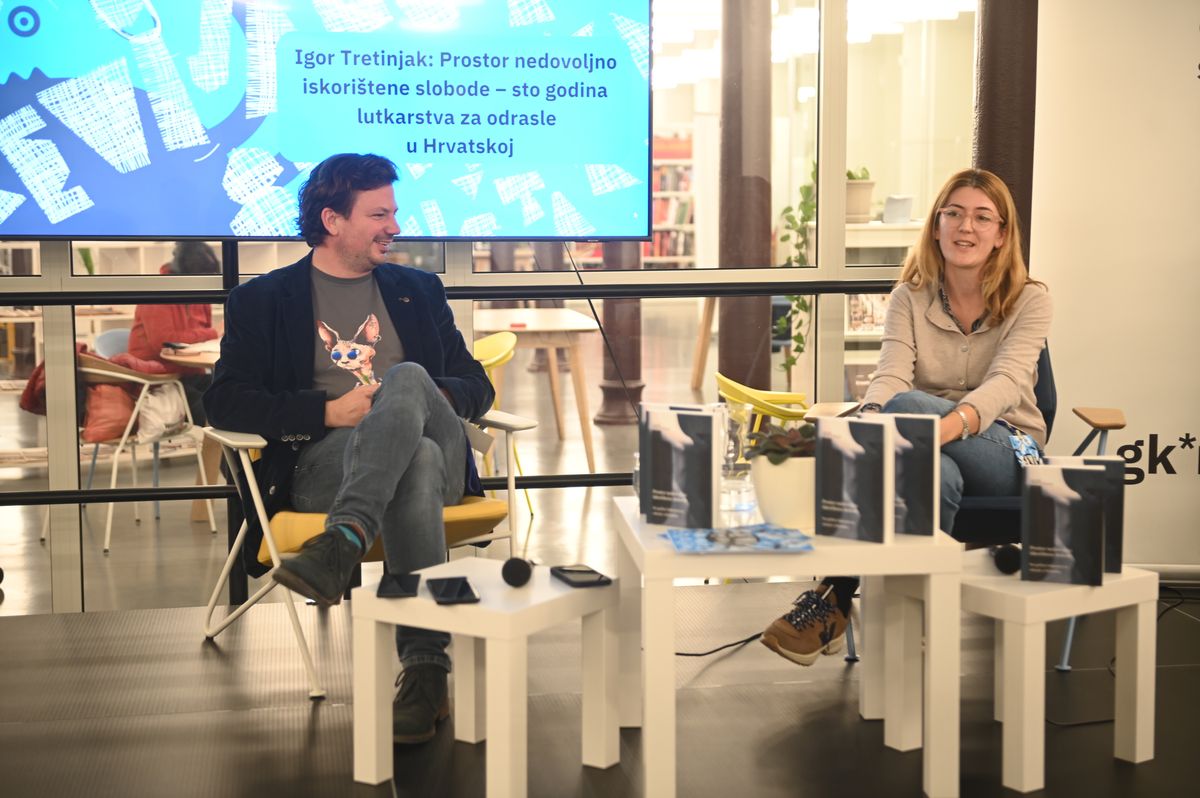 Autor Igor Tretinjak i teatrologinja Anđela Vidović predstavili su knjigu o sto godina lutkarstva za odrasle / Foto Nikola Blagojević