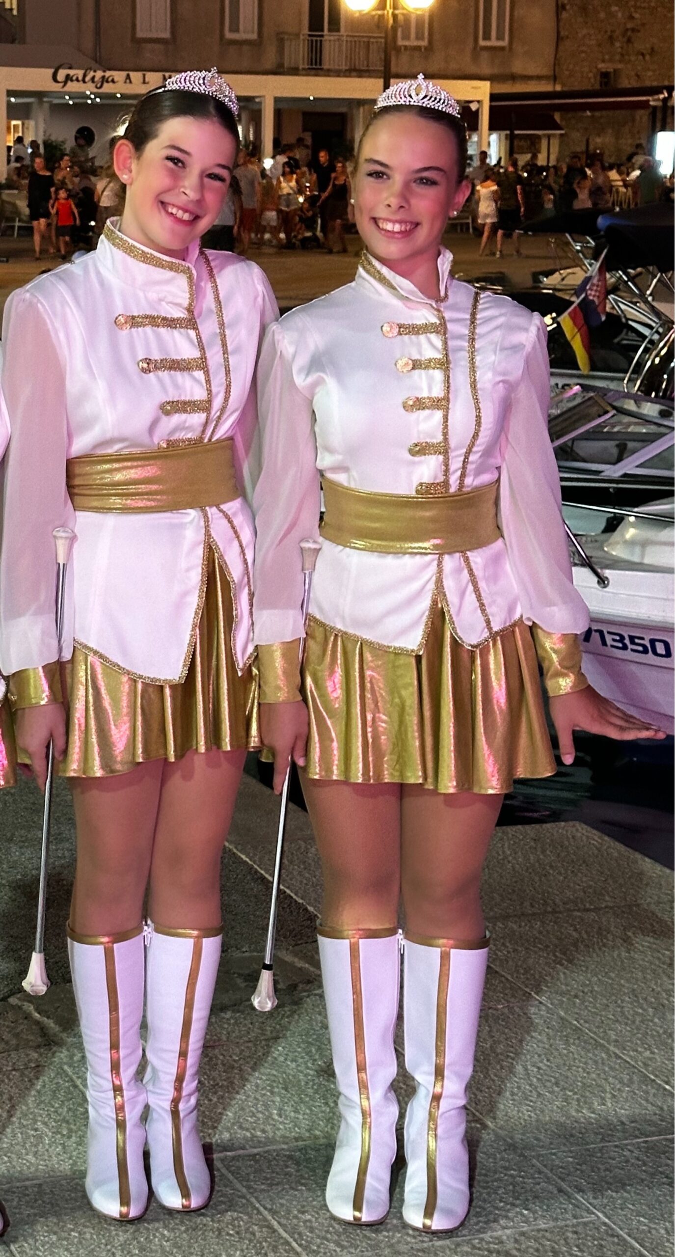 Ema Butković i Veronika Dminić, aktualne državne prvakinje, predvodnice i članice Mažoretkinja otoka Krka od prvog dana / privatna arhiva