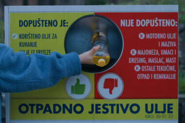 Pravilnim odlaganjem ulja u posebne spremnike građani izravno doprinose očuvanju okoliša / Arhiva NL