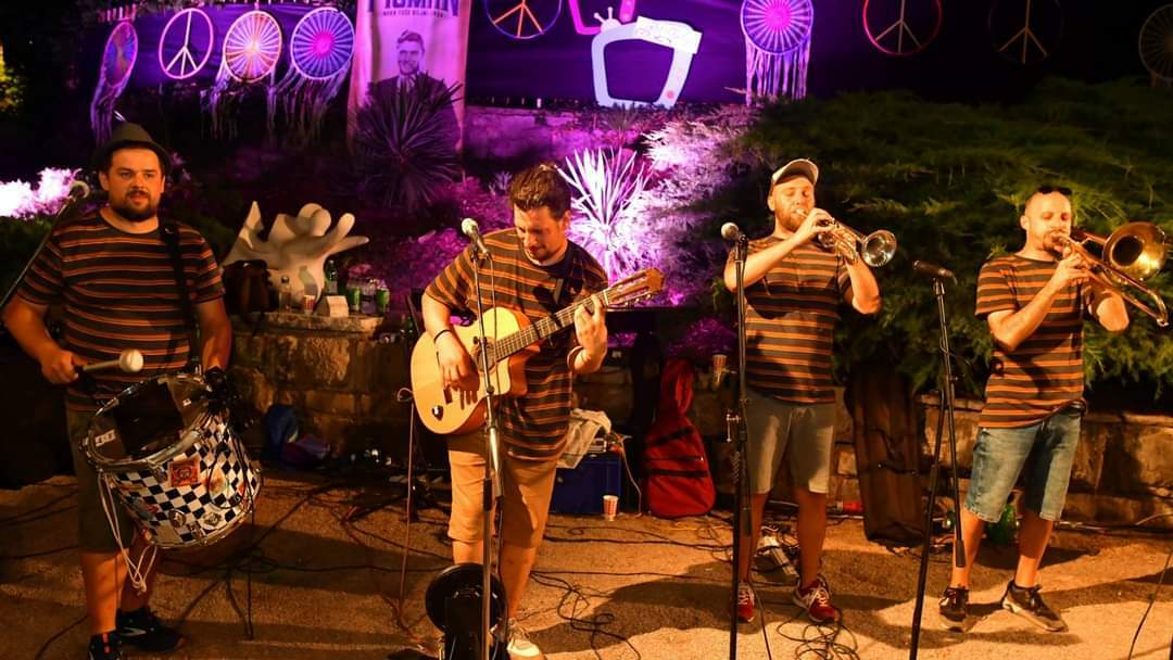 Pachamama Street Connection
