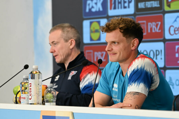 Klakstein Eydun i Martin Agnarsson/A. KRIŽANEC