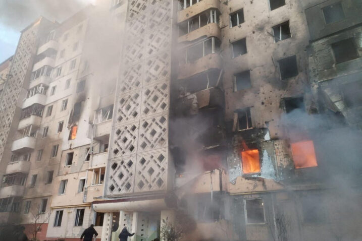 Posljedice smrtonosnog napada, stambena zgrada u Ternopilju / Ukraine's President Volodymyr Zelenskiy via Telegram/Handout via REUTERS