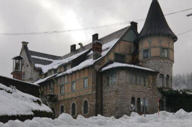 Dvorac u snijegu / Foto M. KRMPOTIĆ