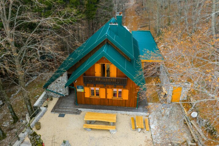 Planinarski dom Hahlić - ljepotan usred šume / Foto; Općina Jelenje