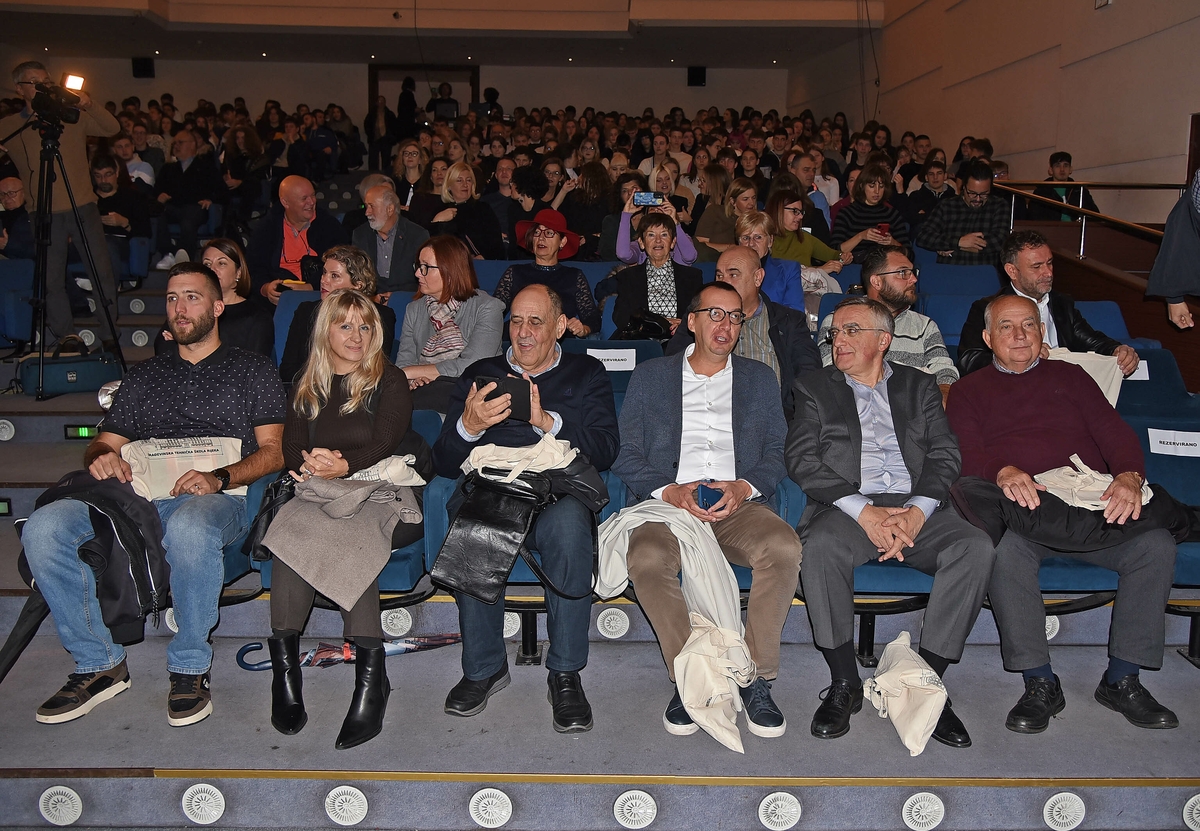 Foto Dean Miculinić