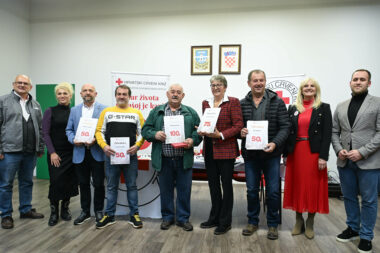 Svečana dodjela priznanja višestrukim darivateljima krvi u Opatiji / Foto Ana Križanec