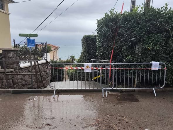 Onemogućen prolaz po stepeništu Joakima Pilata / Foto Grad Opatija / Facebook