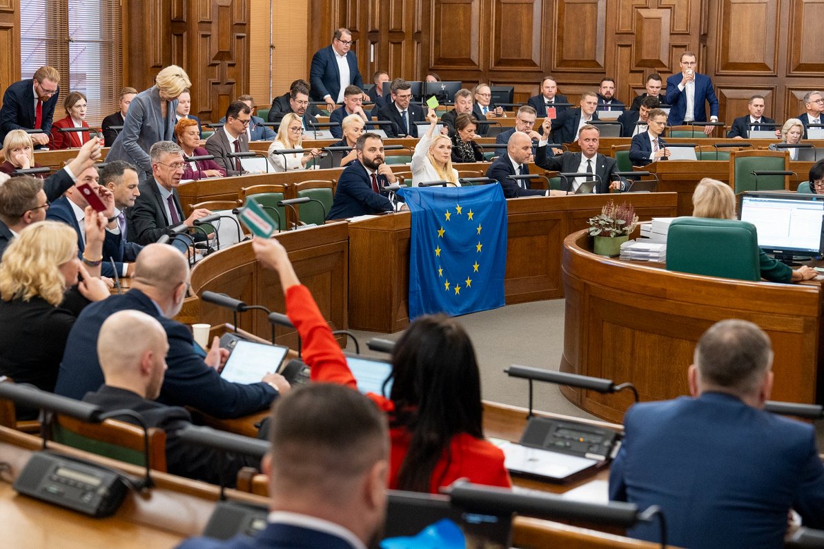 Kad pamet zasmeta...Latvijski parlament / Foto: LSM / Juris Vīgulis, Saeima