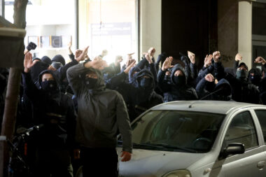 Maskirani prosvjednici u Zagrebu / Photo: PIXSELL/PIXSELL