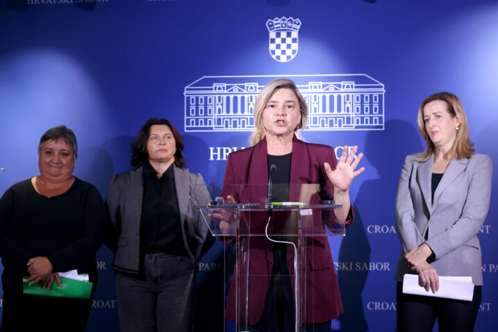 Možemo! i SDP traže povlačenje spornih zakona o prostornom uređenje / Foto: Patrik Macek/PIXSELL