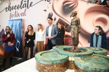 Kraj posebne torte - Alida Domijan, Georgette Yvette Ponté, Ana Puž Kukuljan, Fernando Kirigin, Suzi Petričić i Marina Prijatelj / Foto: Nikola BLAGOJEVIĆ