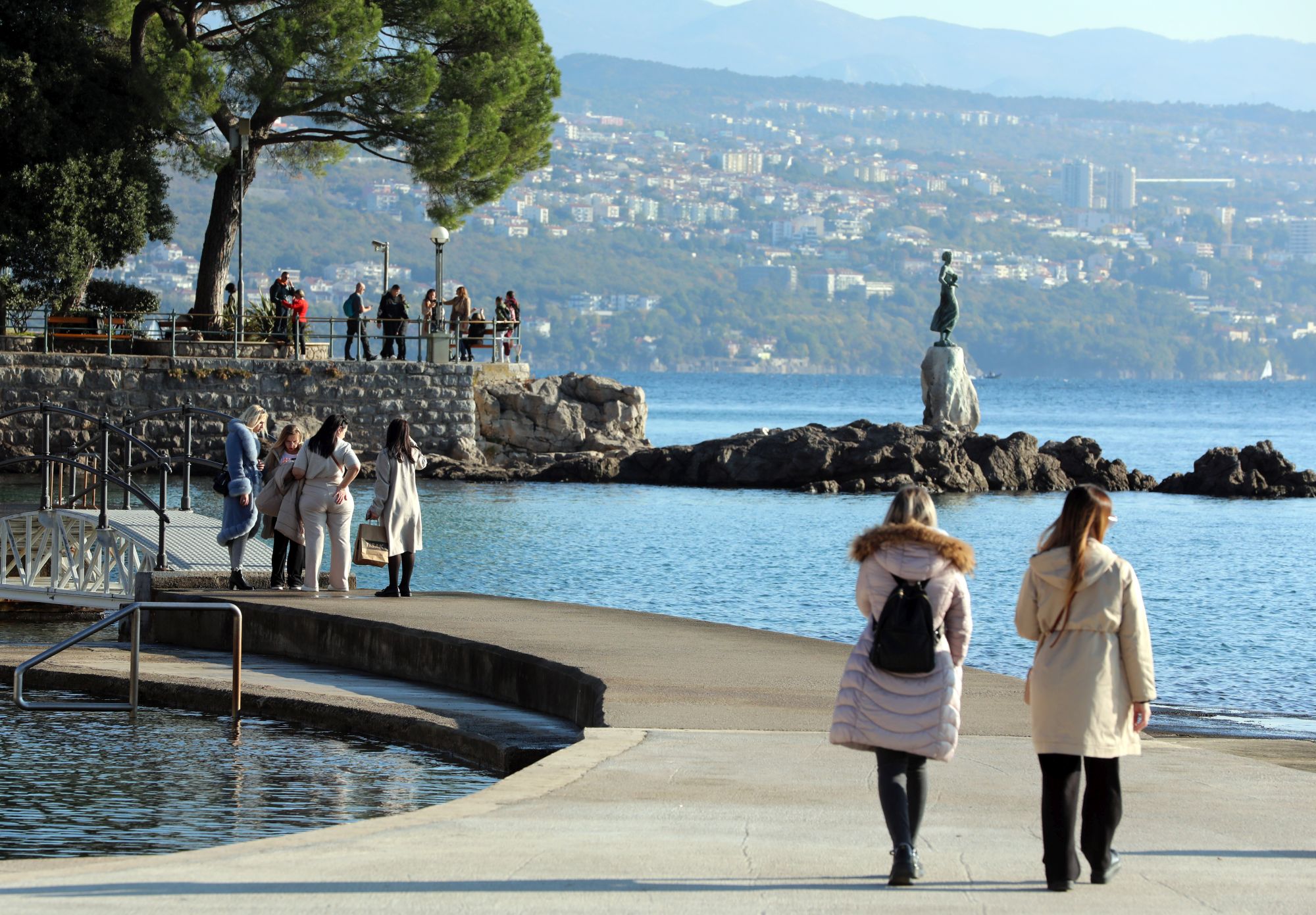 Opatija; Jadranska regija u projekcijama praga rizika od siromaštva; može se bolje / Goran Kovačić /PIXSELL