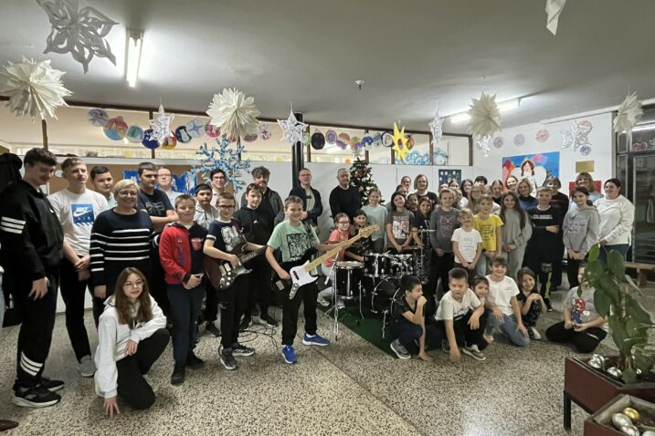 Donatori, donacije i mrkopaljski školarci / Foto Ines VUČEMILOVIĆ