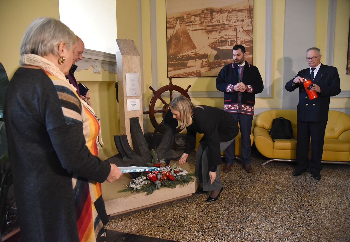 Foto Dean Miculinić