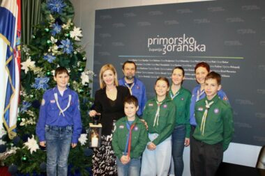 Betlehemsko svjetlo mira stiglo u Primorsko-goransku županiju