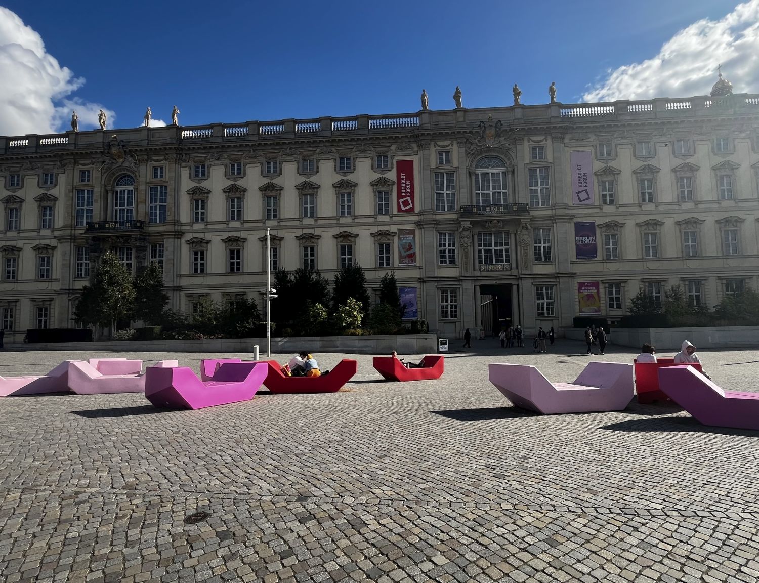 Usud Dvostruki usud Humboldt Foruma. Od mjesta dijaloga među kulturama do ...