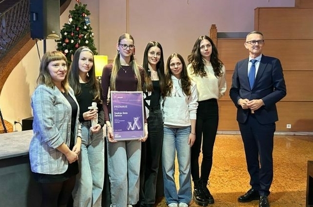 Delnički volonteri srednjoškolci primili nagradu
