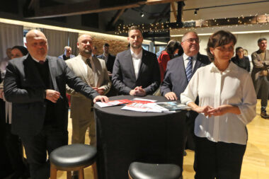 Predstavljanje magazina Pogled i Glasov rođendan - Renato Ivanuš, Mario Mihaljević, Ivan Radić, Ivan Šimić i Slavica Bakić