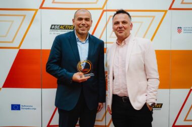 Nastavnik Tjelesne i zdravstvene kulture profesor Mirko Bilić-Centić i ravnatelj opatijske gimnazije Boris Barbarić