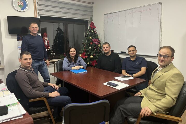 S konstituirajuće sjednice Savjeta mladih općine Lokve / Foto Ines Vučemilović