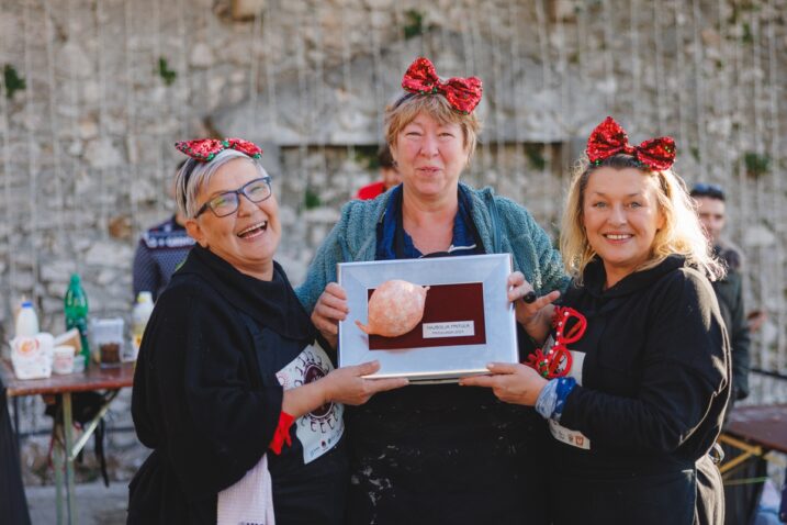 Pobjednice - FrituLude - Ljiljana Ferenčić, Doris Vlah i Sandra Skoko / Foto Ivor Mažar