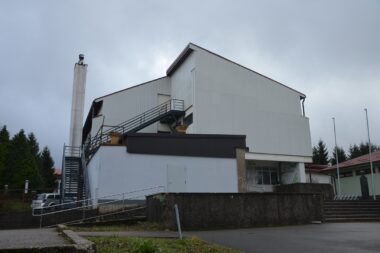 Zgrada OŠ Ivana Gorana Kovačića u Delnicama / Foto Marinko Krmpotić