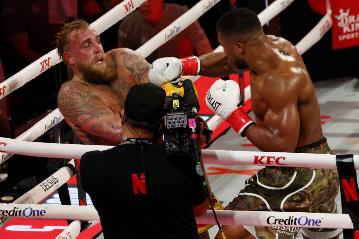 Jake Paul i Anthony Joshua/Foto REUTERS