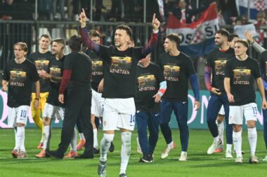 Ivan Perišić sa suigračima na Rujevici nakon izborenog plasmana na SP/Foto M. GRACIN