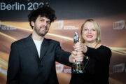 Igor Bezinović i Vanja Jambrović prilikom primanja nagrade u Berlinu / CHRISTOPH SOEDER/DPA